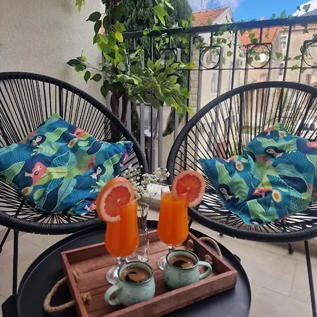 Kathisma Apartment